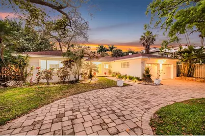 490 Coffee Pot Riviera NE, Saint Petersburg, FL 33704 - Photo 3