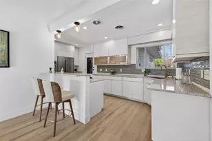 490 Coffee Pot Riviera NE, Saint Petersburg, FL 33704 - Photo 15