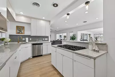 490 Coffee Pot Riviera NE, Saint Petersburg, FL 33704 - Photo 17