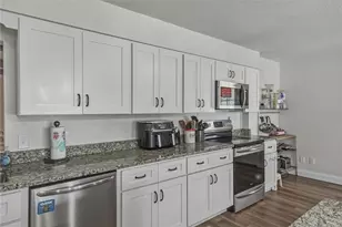 609 W Pipkin Rd, Lakeland, FL 33813 - Photo 17