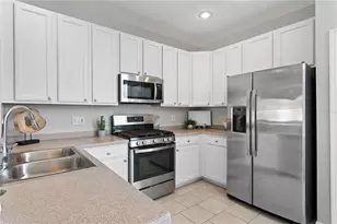 1427 Harbour Walk A Rd, Tampa, FL 33602 - Photo 23