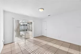 1001 Hallwood Loop, Brandon, FL 33511 - Photo 17