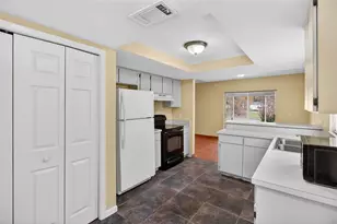 9761 Fox Chapel Rd, Tampa, FL 33647 - Photo 13