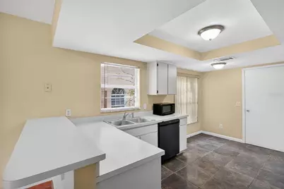 9761 Fox Chapel Road, Tampa, FL 33647 - Photo 11