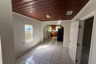 3612 N 52nd St, Tampa, FL 33619 - Photo 7