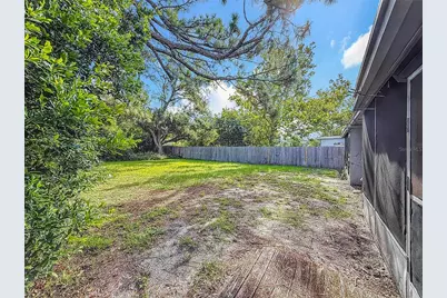 2319 18th Avenue SW, Largo, FL 33774 - Photo 25