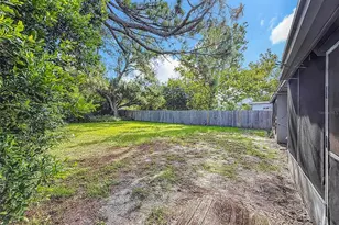 2319 18th Ave SW, Largo, FL 33774 - Photo 25