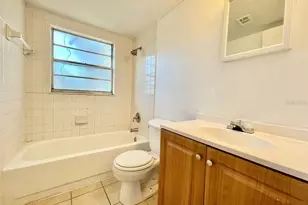 3826 Lakeshore Dr, Tampa, FL 33604 - Photo 9