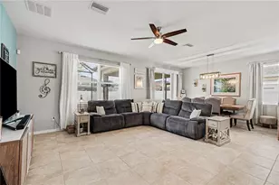 5465 Suncatcher Dr, Wesley Chapel, FL 33545 - Photo 15