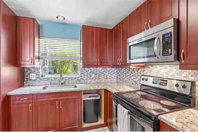 5775 57th Avenue N, Saint Petersburg, FL 33709 - Photo 11