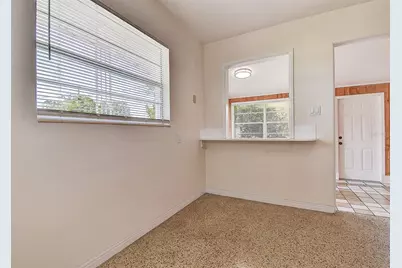 2518 40th Avenue N, Saint Petersburg, FL 33710 - Photo 29