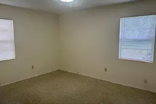 2518 40th Ave N, Saint Petersburg, FL 33710 - Photo 13