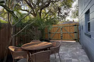 1201 Highland St N, Saint Petersburg, FL 33701 - Photo 27