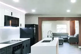 5418 6th Ave S, Saint Petersburg, FL 33707 - Photo 7