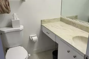 4895 Bay St NE, Saint Petersburg, FL 33703 - Photo 13