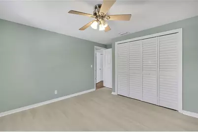 8424 Stillbrook Avenue, Tampa, FL 33615 - Photo 37