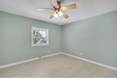 8424 Stillbrook Avenue, Tampa, FL 33615 - Photo 23