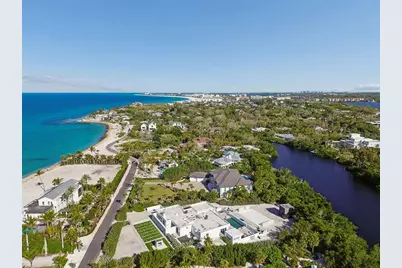 7647 Sanderling Road, Sarasota, FL 34242 - Photo 59