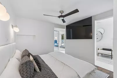 7647 Sanderling Road, Sarasota, FL 34242 - Photo 13