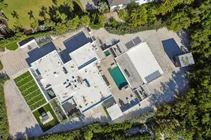 7647 Sanderling Rd, Sarasota, FL 34242 - Photo 57