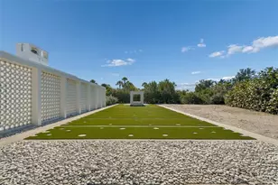 7647 Sanderling Rd, Sarasota, FL 34242 - Photo 3