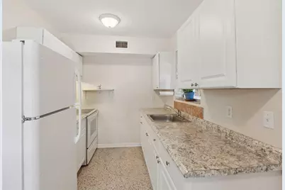 460 Hollyhock Ln, Spring Hill, FL 34606 - Photo 5