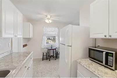 460 Hollyhock Ln, Spring Hill, FL 34606 - Photo 7