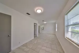 3908 W Wallace Ave, Tampa, FL 33611 - Photo 15