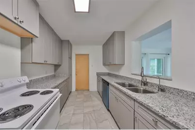 3908 W Wallace Avenue, Tampa, FL 33611 - Photo 23