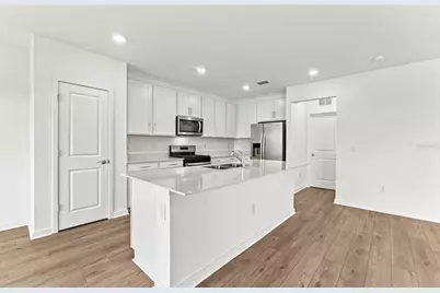 9877 Trellis Vine Way, Parrish, FL 34219 - Photo 3