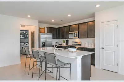 9877 Trellis Vine Way, Parrish, FL 34219 - Photo 5