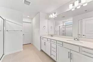 9877 Trellis Vine Wy, Parrish, FL 34219 - Photo 11