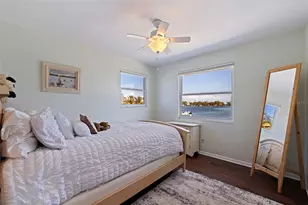 3901 14th St NE, Saint Petersburg, FL 33703 - Photo 29