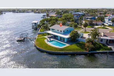 3901 14th Street NE, Saint Petersburg, FL 33703 - Photo 5