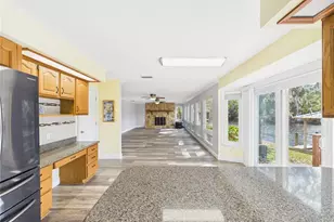 11202 Winn Rd, Riverview, FL 33569 - Photo 7