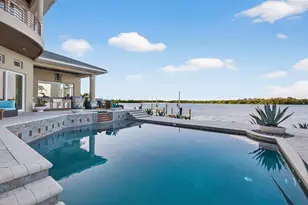 2279 Mermaid Point NE, Saint Petersburg, FL 33703 - Photo 49