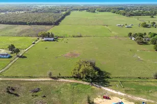 855 NE 107th Rd, Oxford, FL 34484 - Photo 1