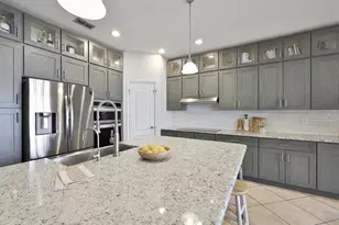 10335 Summer Azure Dr, Riverview, FL 33578 - Photo 7