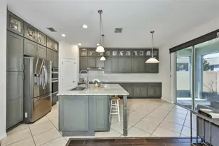 10335 Summer Azure Dr, Riverview, FL 33578 - Photo 9