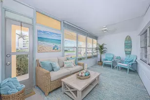 4700 Cove Cir, Saint Petersburg, FL 33708 - Photo 9