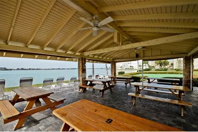 4700 Cove Circle #110, Saint Petersburg, FL 33708 - Photo 41