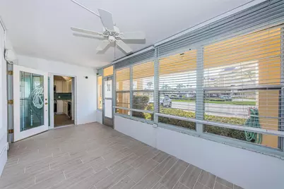 4700 Cove Circle #110, Saint Petersburg, FL 33708 - Photo 9