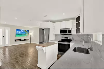 1910 E Wilder Avenue, Tampa, FL 33610 - Photo 7