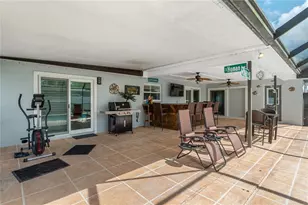 11796 Saree Ct, Seminole, FL 33778 - Photo 9