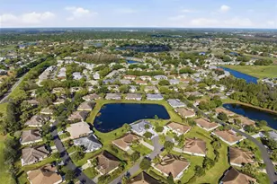 704 Tilbury Ct, Sun City Center, FL 33573 - Photo 41