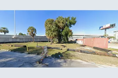 702 E Ross Avenue, Tampa, FL 33602 - Photo 1