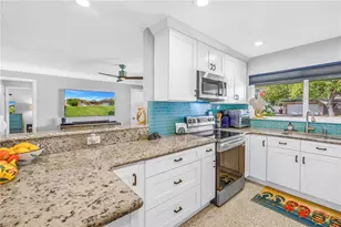 6800 17th St S, Saint Petersburg, FL 33712 - Photo 9