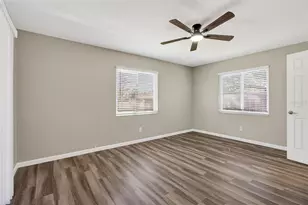 2465 Brentwood Dr, Clearwater, FL 33764 - Photo 21