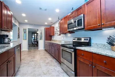 203 Amesbury Circle, Sun City Center, FL 33573 - Photo 19