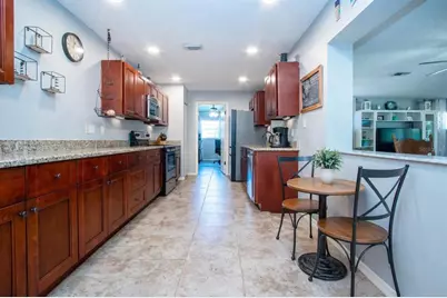 203 Amesbury Circle, Sun City Center, FL 33573 - Photo 11